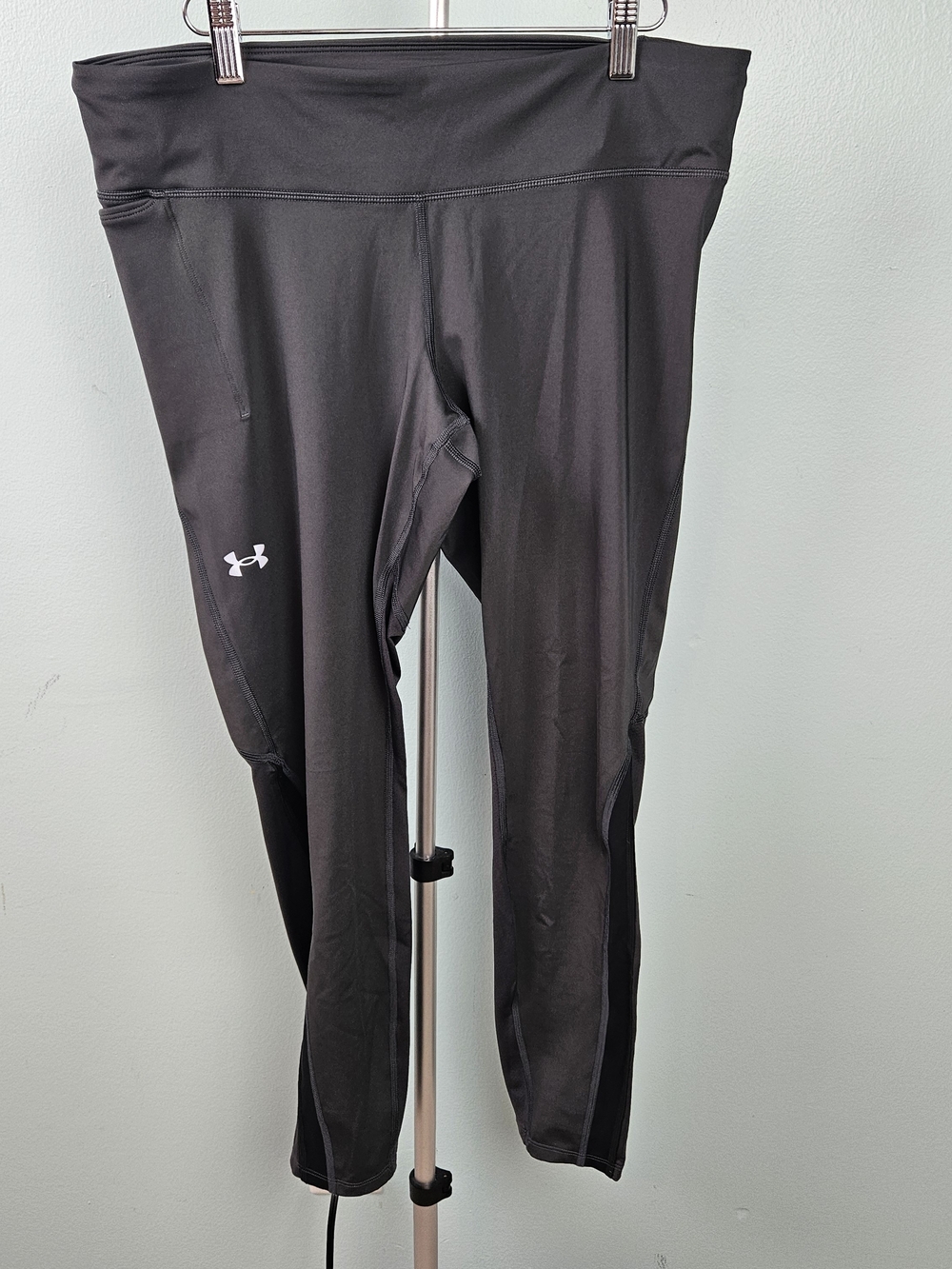 Under Armour Women's Gray High-Waist Compression Performance Leggings